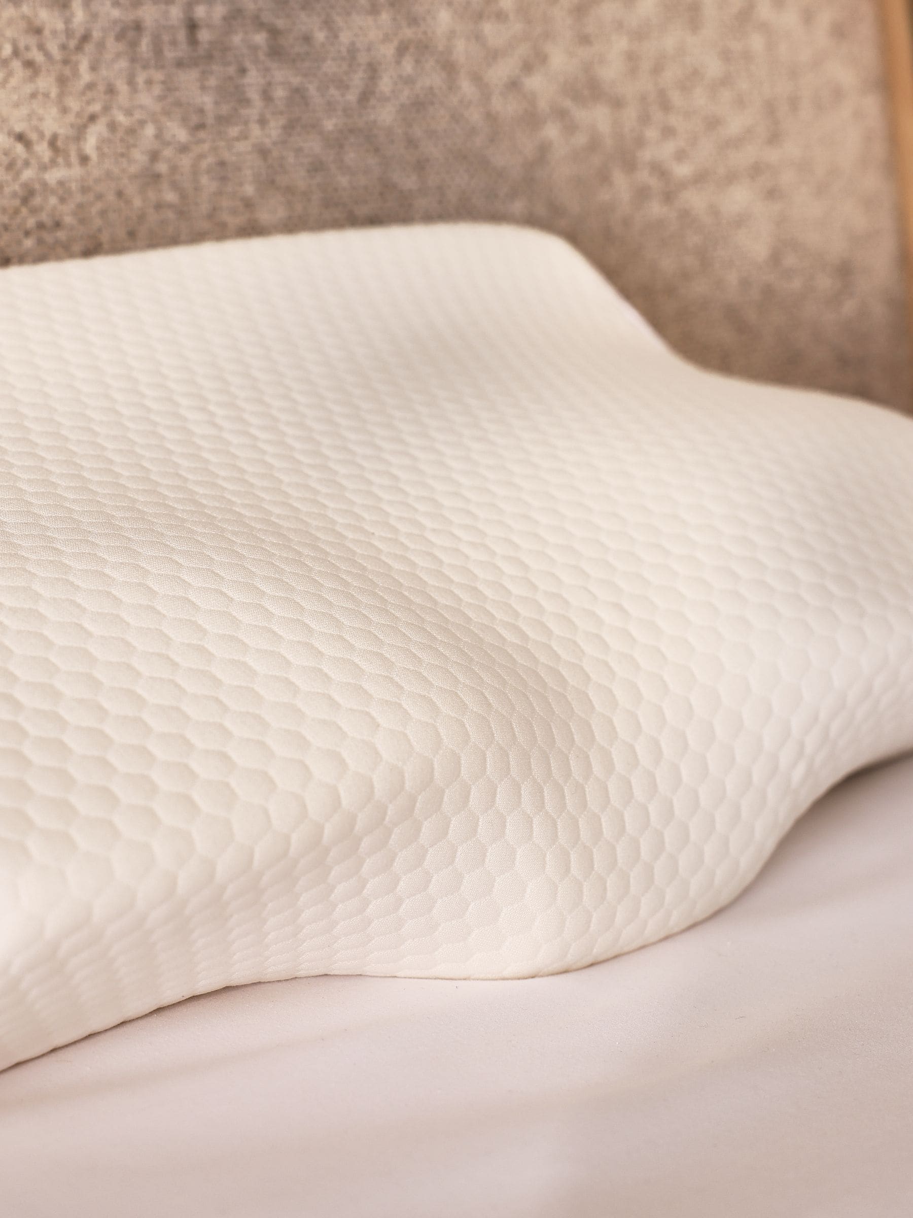 Tapered neck memory foam pillow (British brand)