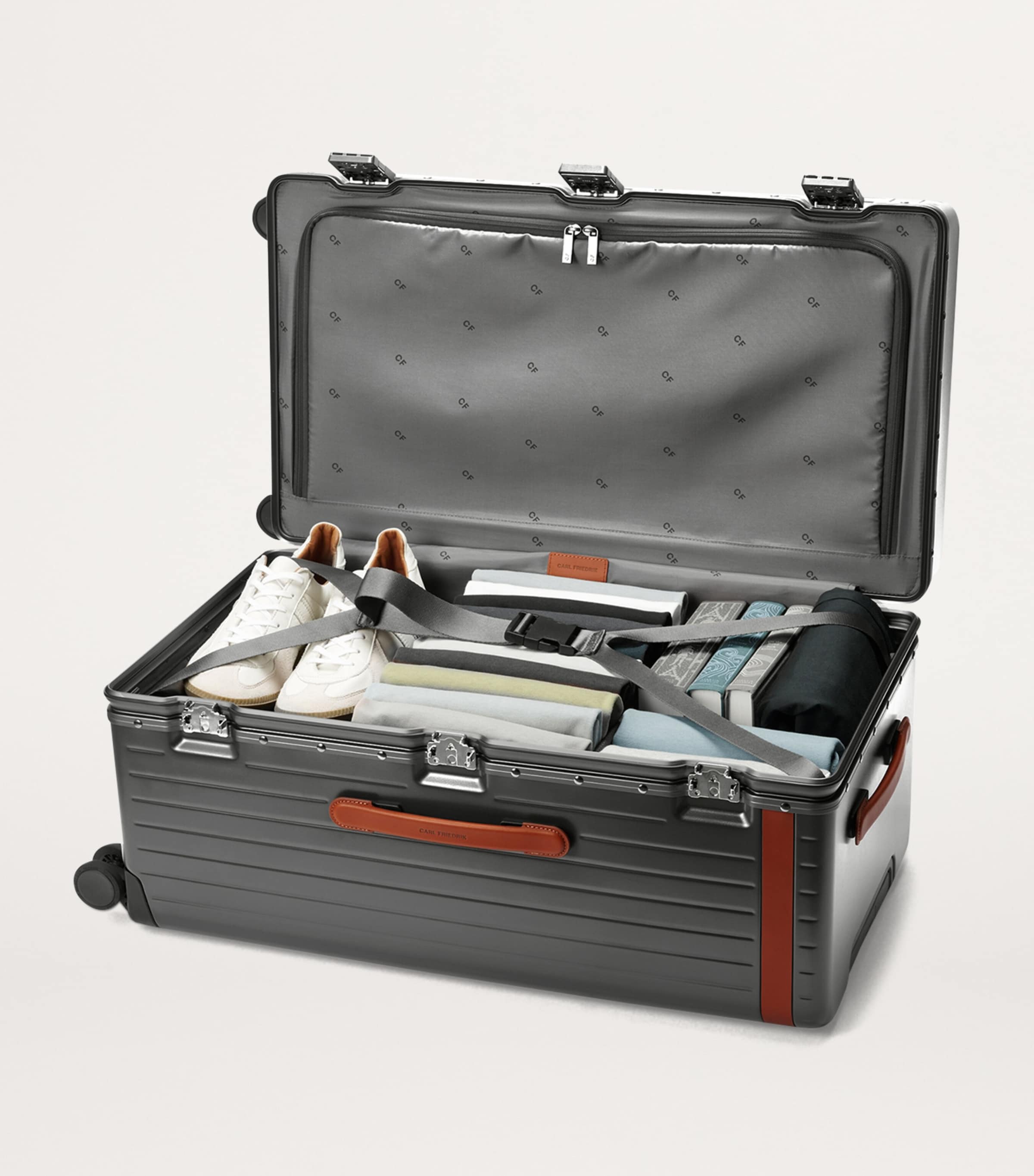 Carl Friedrik Trunk Spinner Check-In Suitcase 73cm - British product