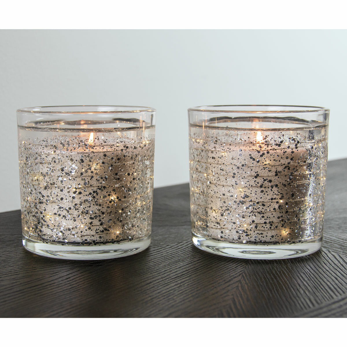 Bougie LED Avaria 2 pack en deux parfums, importée du Royaume-Uni