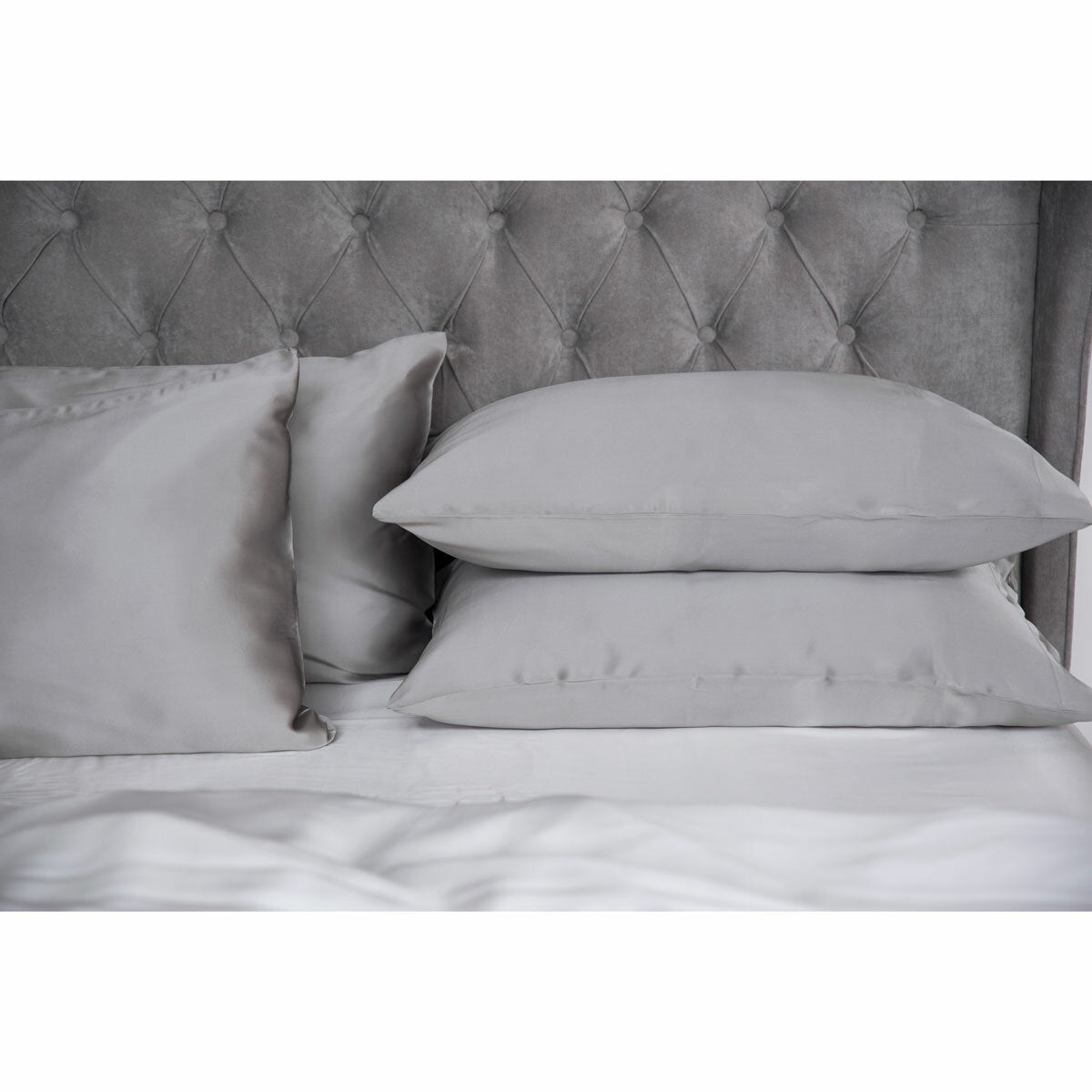 Cocoonzzz Mulberry Silk Pillowcase and Eyemask Set Platinum, UK version