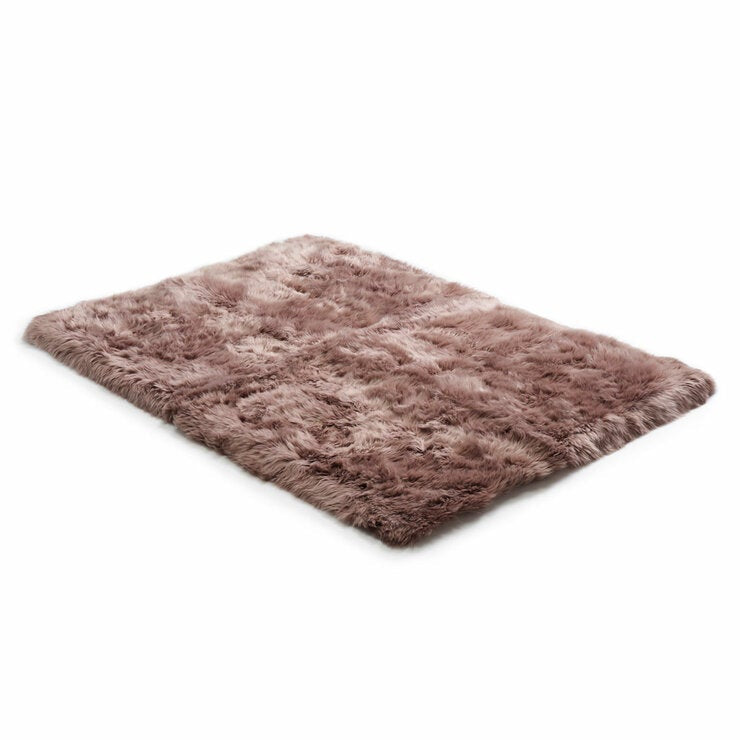 Bowron sheepskin area rug 120x180cm Paco (British brand)