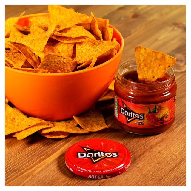 Doritos Salsa Hot Dip   300g GOODS M&S   