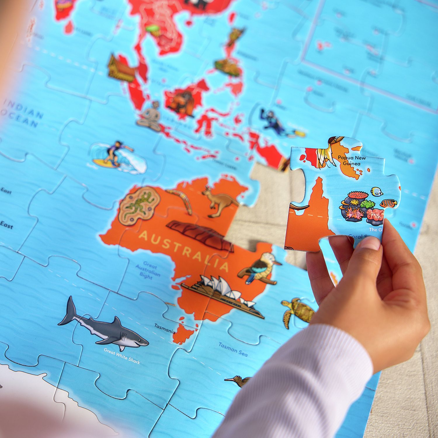 Orchard Toys world map jigsaw puzzle 150 pieces, UK version