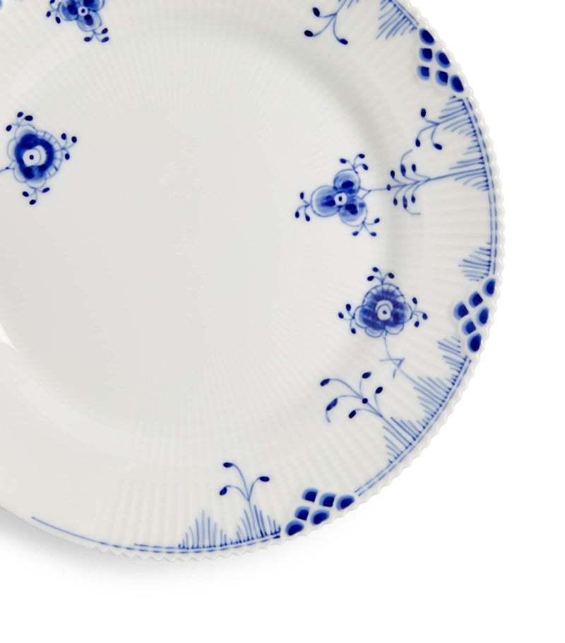Royal Copenhagen porcelain plate Blue Elements 19cm, imported from the UK