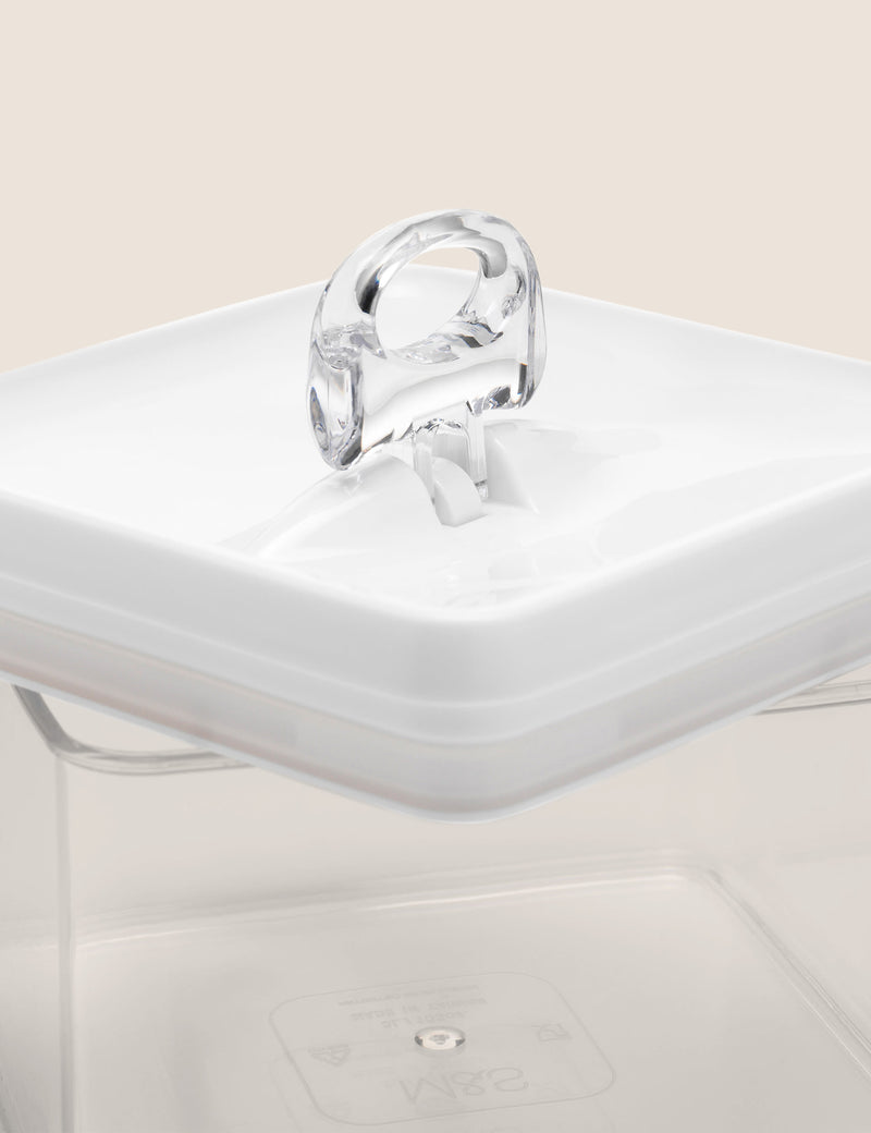 Square flip-tight food storage container 3L (British brand)