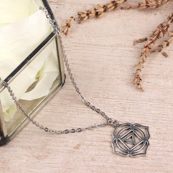 Myga root chakra necklace 43cm pendant - British product
