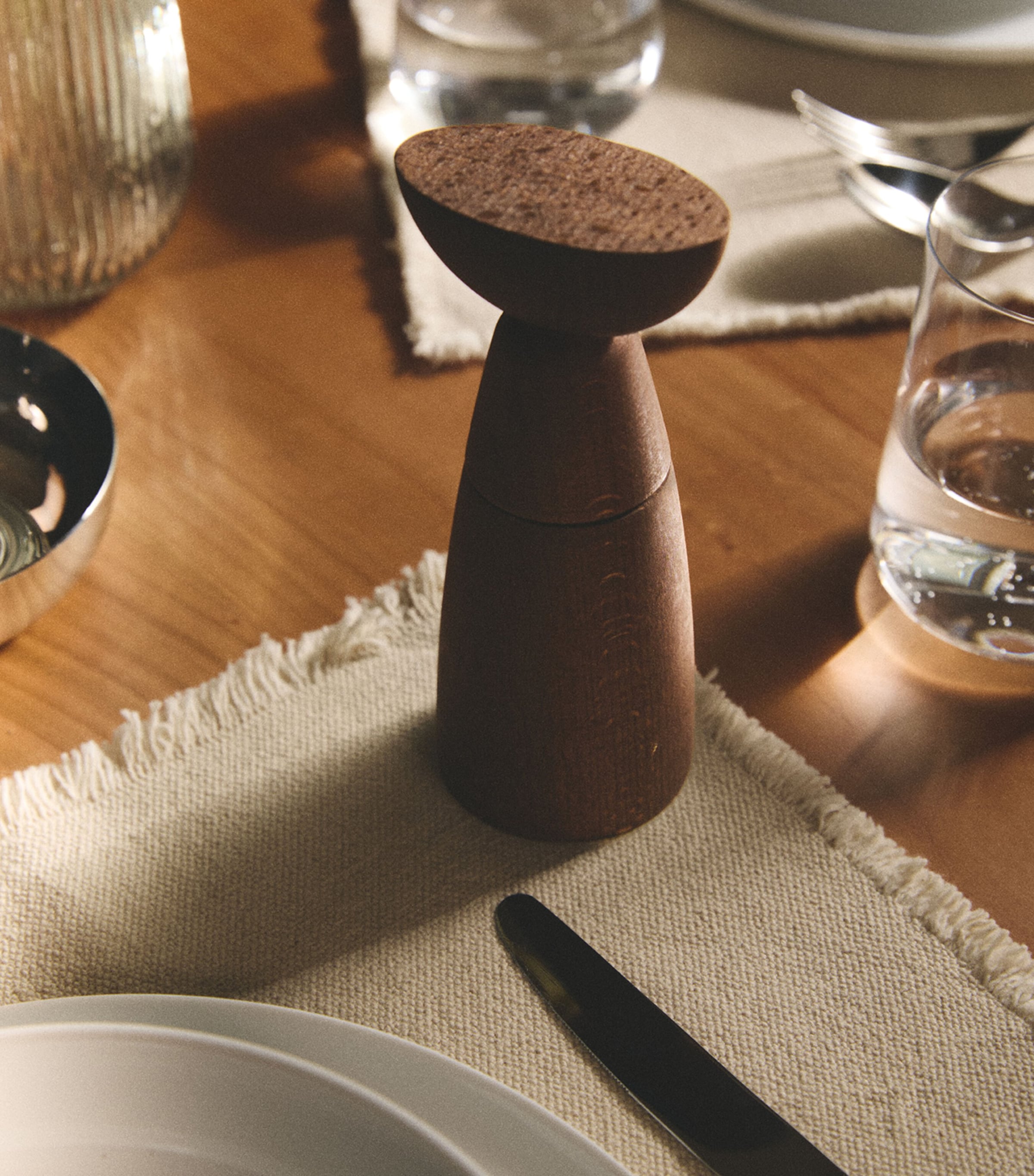 Alessi Oaxaca salt, pepper and spice mill - British product