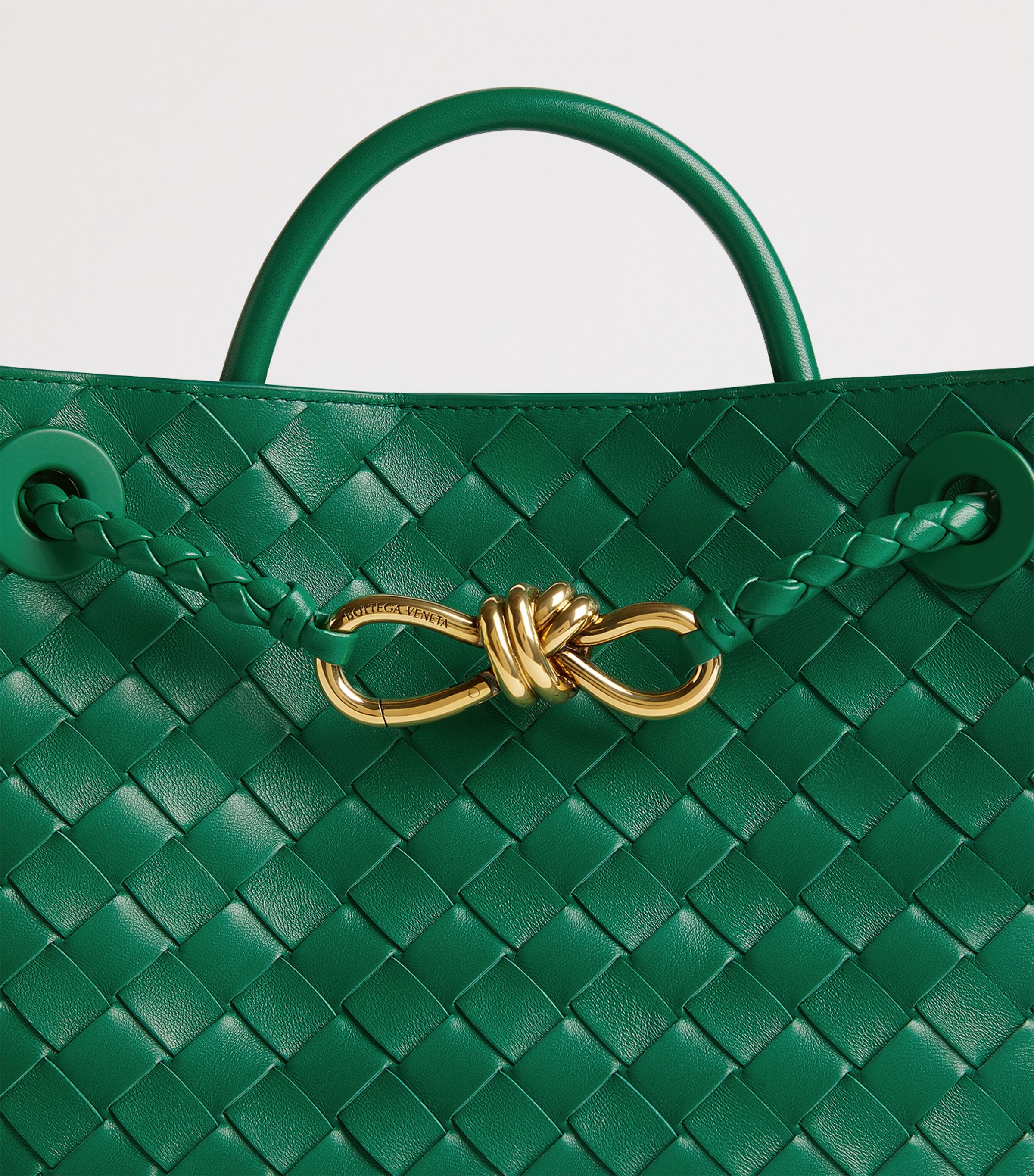 Bottega Veneta Andiamo small leather top-handle bag, UK version