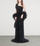 Valentino Garavani monochrome feather scarf 200cm, UK version