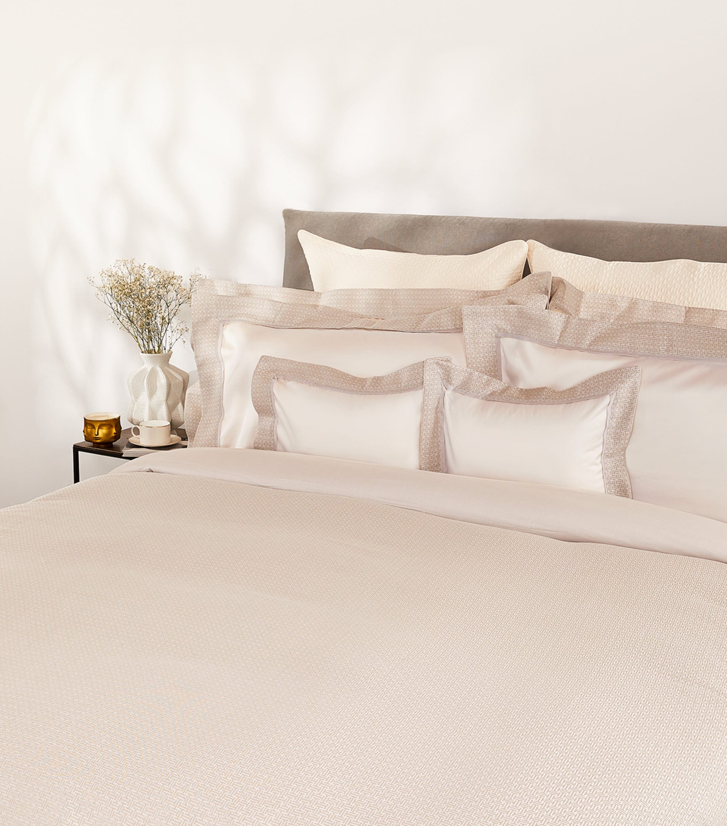 Geometric Print Super King Flat Sheet 270cm x 300cm