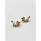 SVNX hanging leaf pearl earrings gold - British product