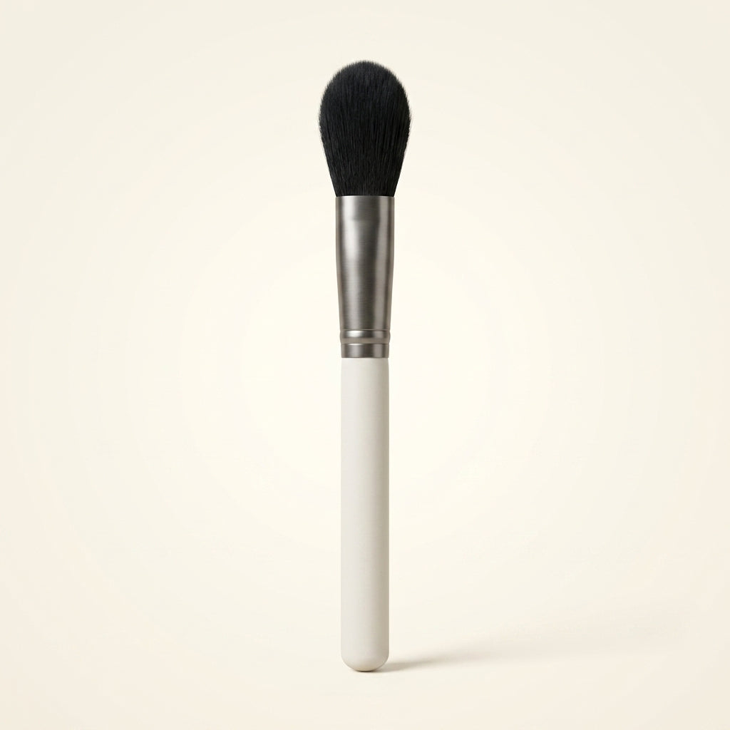 Charlotte Tilbury Powder & Sculpt brush, British product