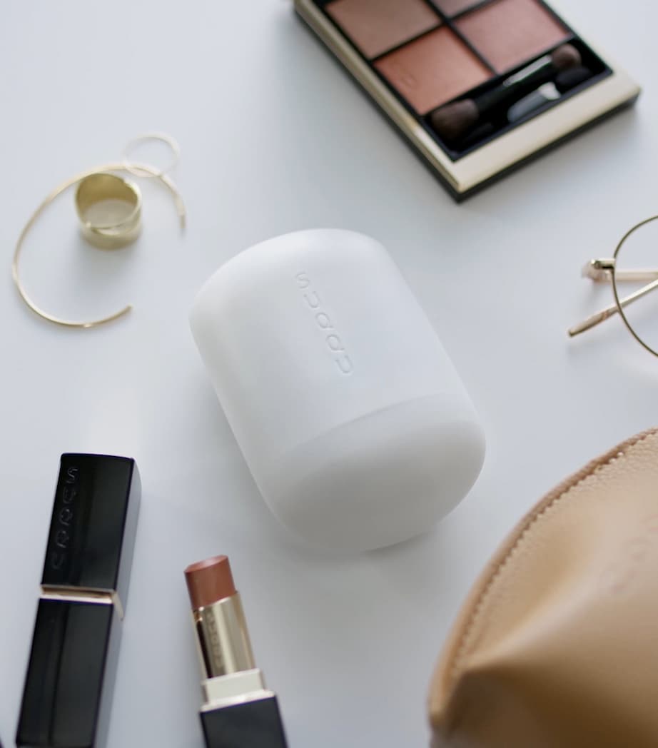 SUQQU Glowing Balm facial balm (British brand)