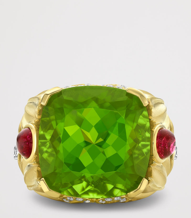 Boodles Palace Great Vine ring peridot garnets diamonds (British brand)