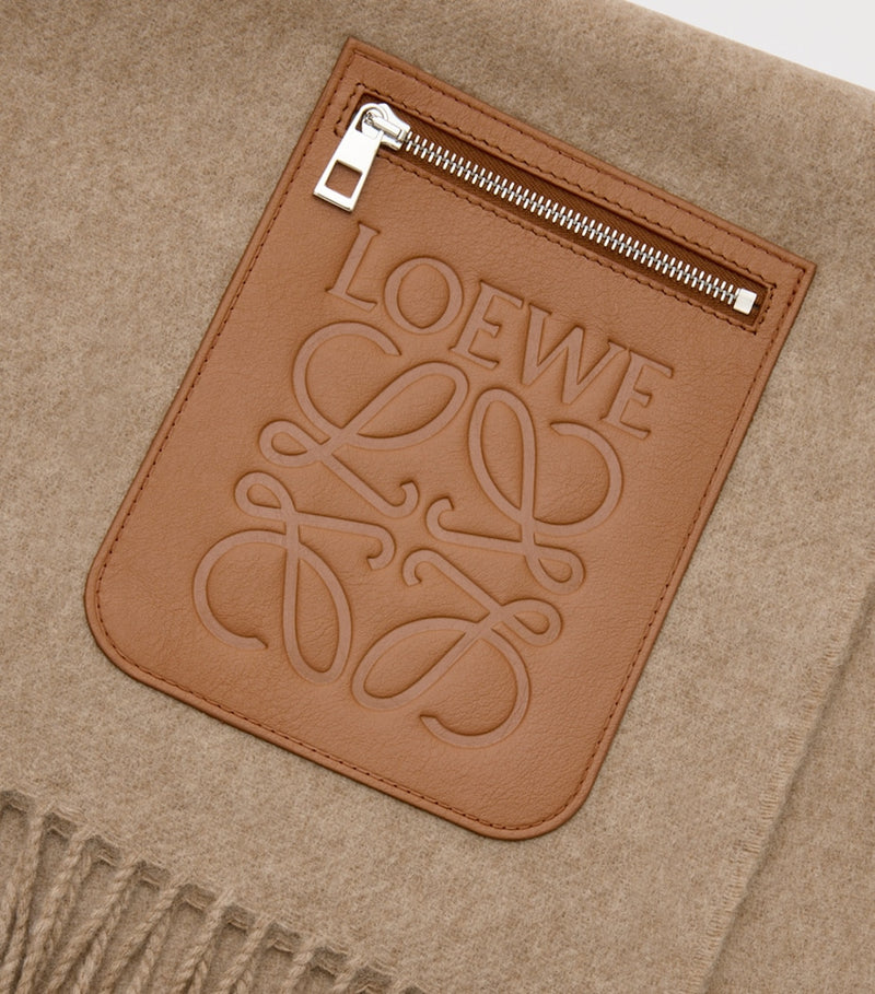 LOEWE wool-cashmere pocket-detail scarf 28cm x 180cm, UK version