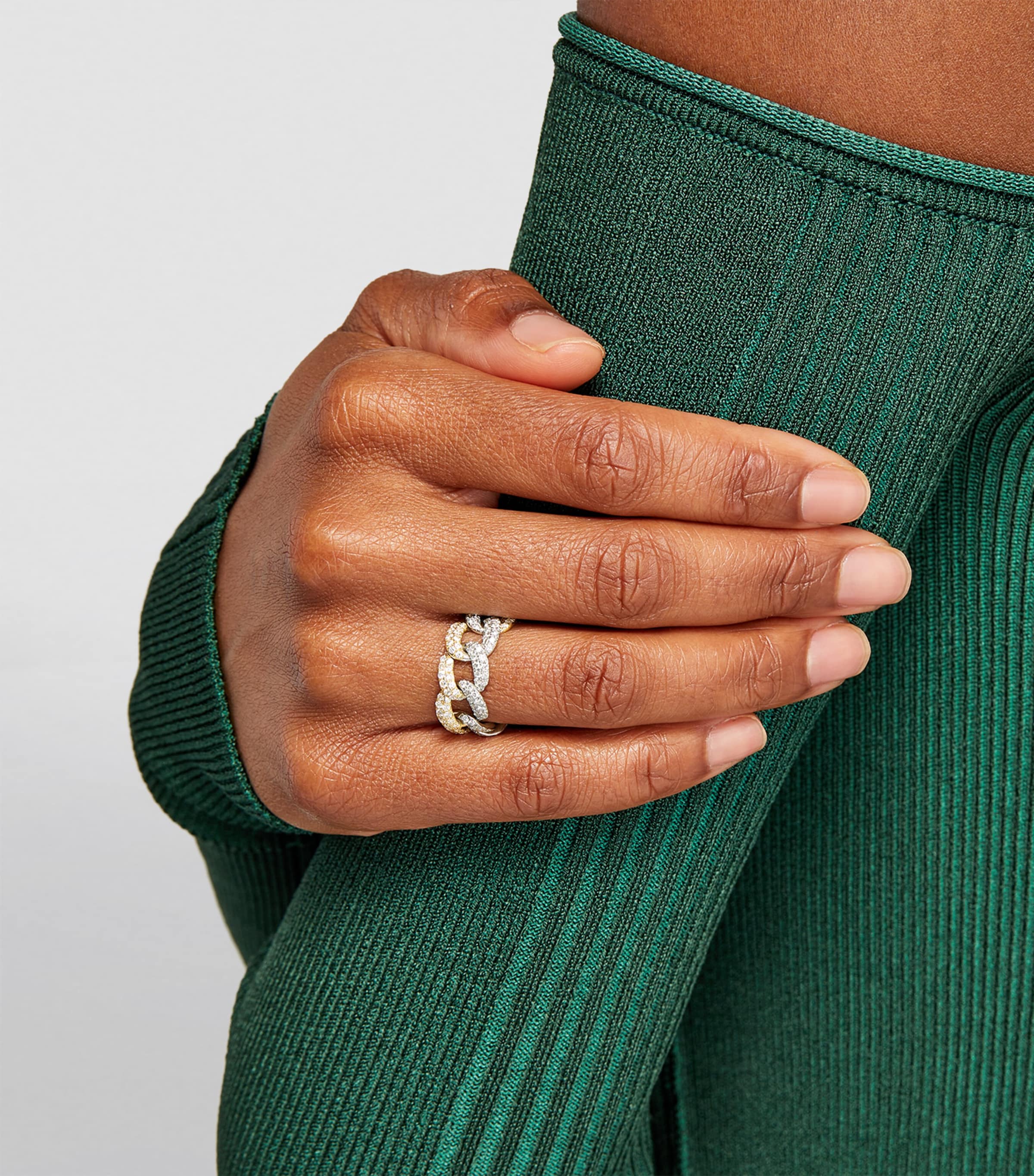 SHAY white yellow gold diamond pavé link ring (British brand)
