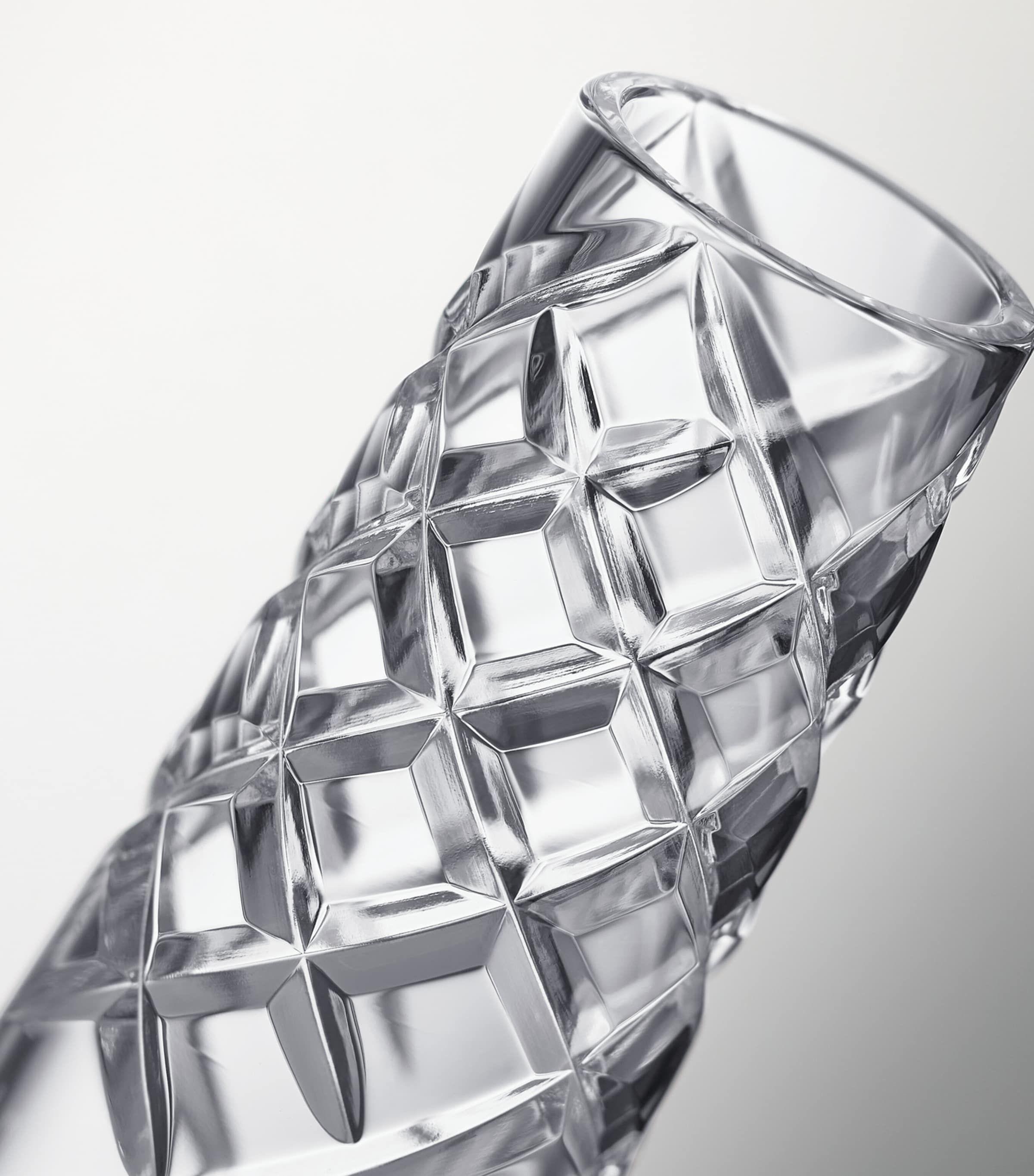 Waterford Crystal Celebrations bouquet holder 16cm (British brand)