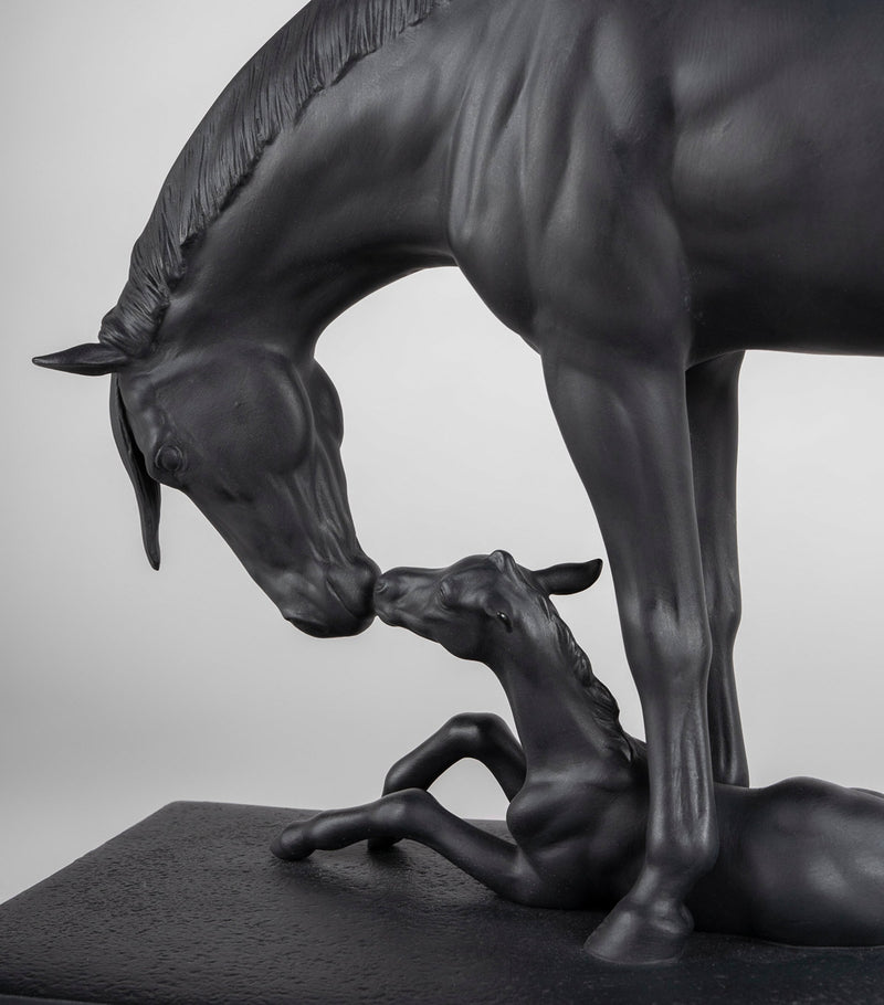 Lladró porcelain figurine of mare and foal, UK version