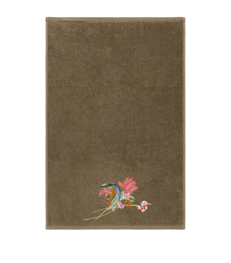 Yves Delorme Eze guest towel 45cm x 70cm (British brand)