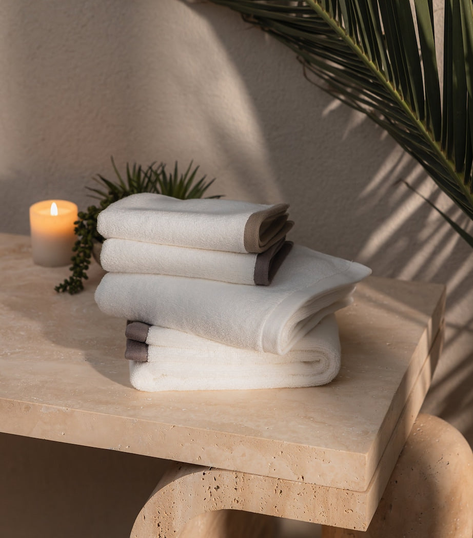 Hamam organic cotton guest towel 30cm x 40cm, imported from the UK