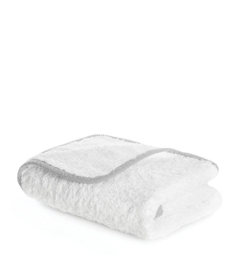 GRACCIOZA Egyptian cotton bath towel with colourful piping 70cm x 140cm, UK version