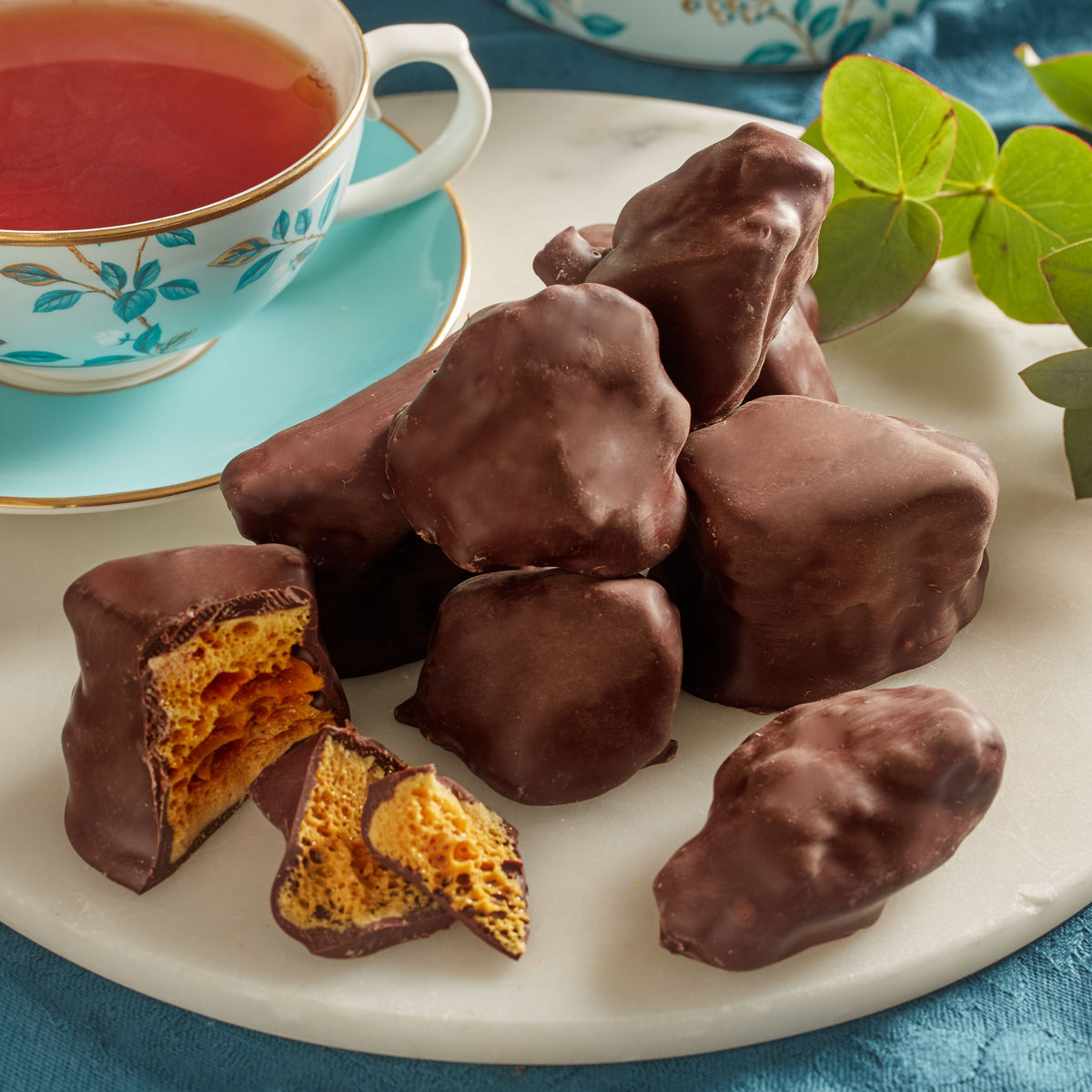 Fortnum's dark chocolate cinder toffee 250g, UK version