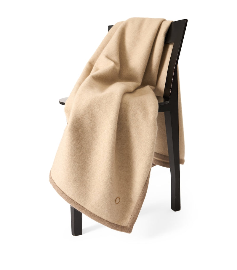 Oyuna cashmere throw Arteno 200x145cm, imported from the UK