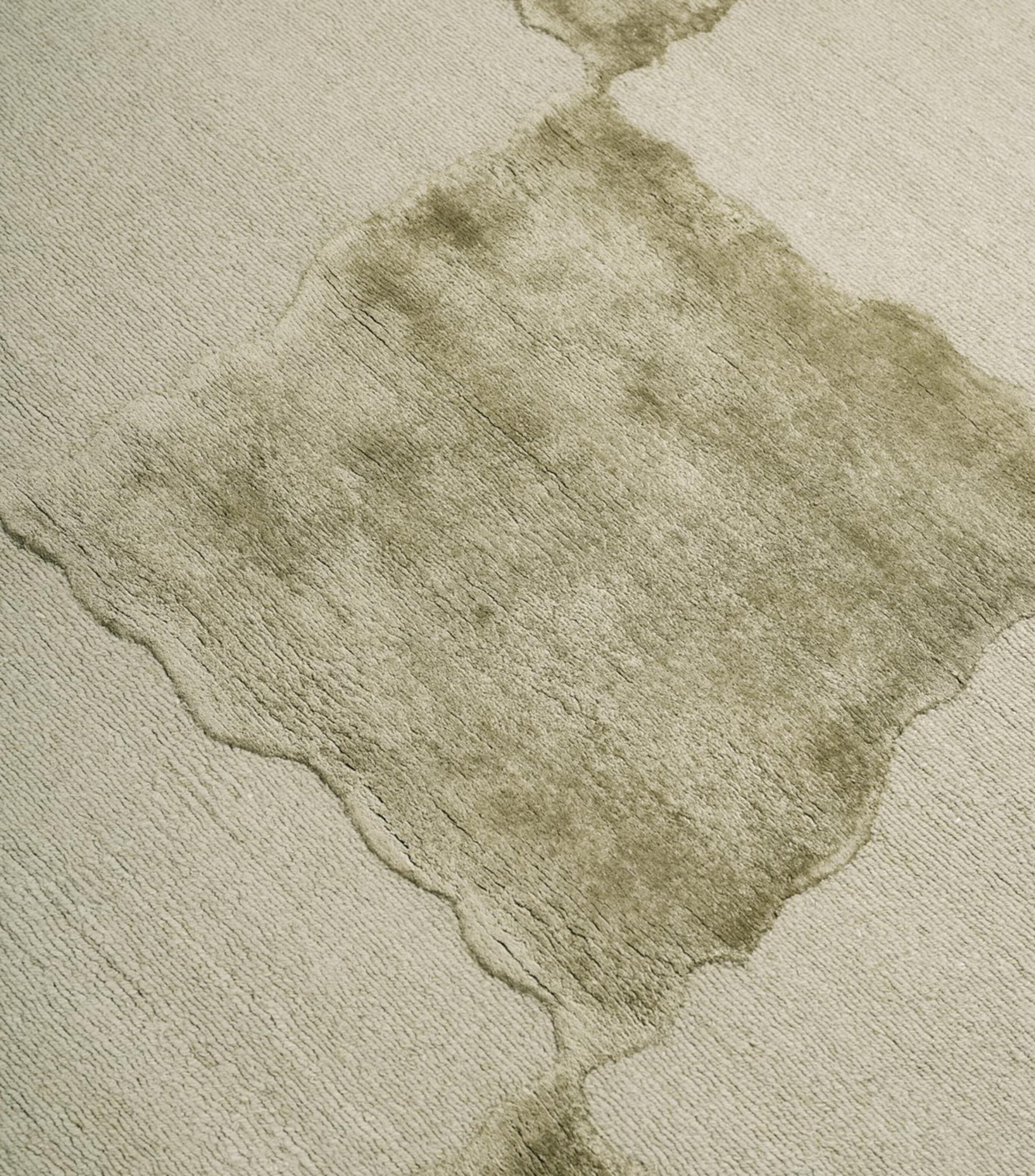 Rug Company Arwen Moss rug 2.44m x 3.05m, imported from the UK