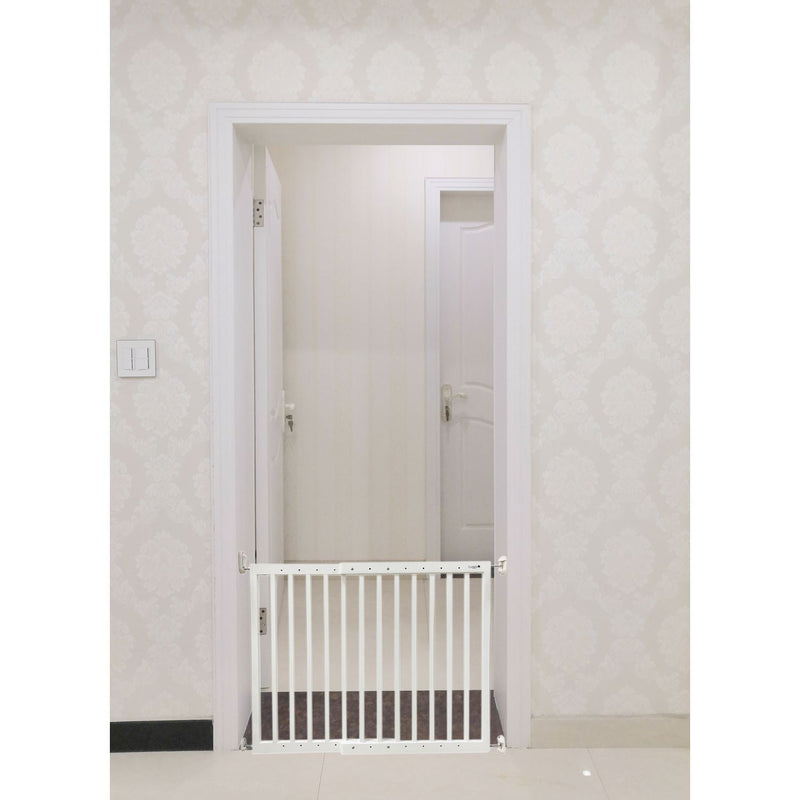 Cuggl white wooden safety gate (British brand)