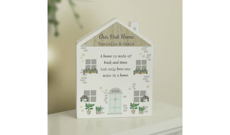 Personalised Message  Love Makes A Home Wooden Ornament