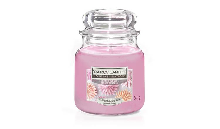 Yankee Candle scented candle Sugared Blossom medium - British product