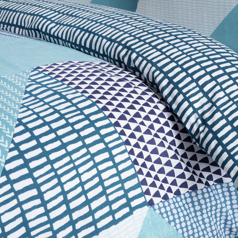 Catherine Lansfield Geometric Shapes Teal Bedding Set-Double