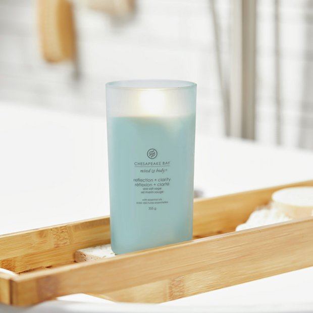 Chesapeake Bay large candle Sea Salt Sage, UK version