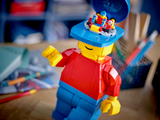 LEGO Upscaled Minifigure 654 piece (British brand)