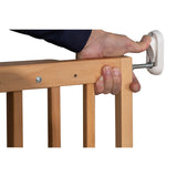 Cuggl wooden extending safety gate for stairs (British brand)