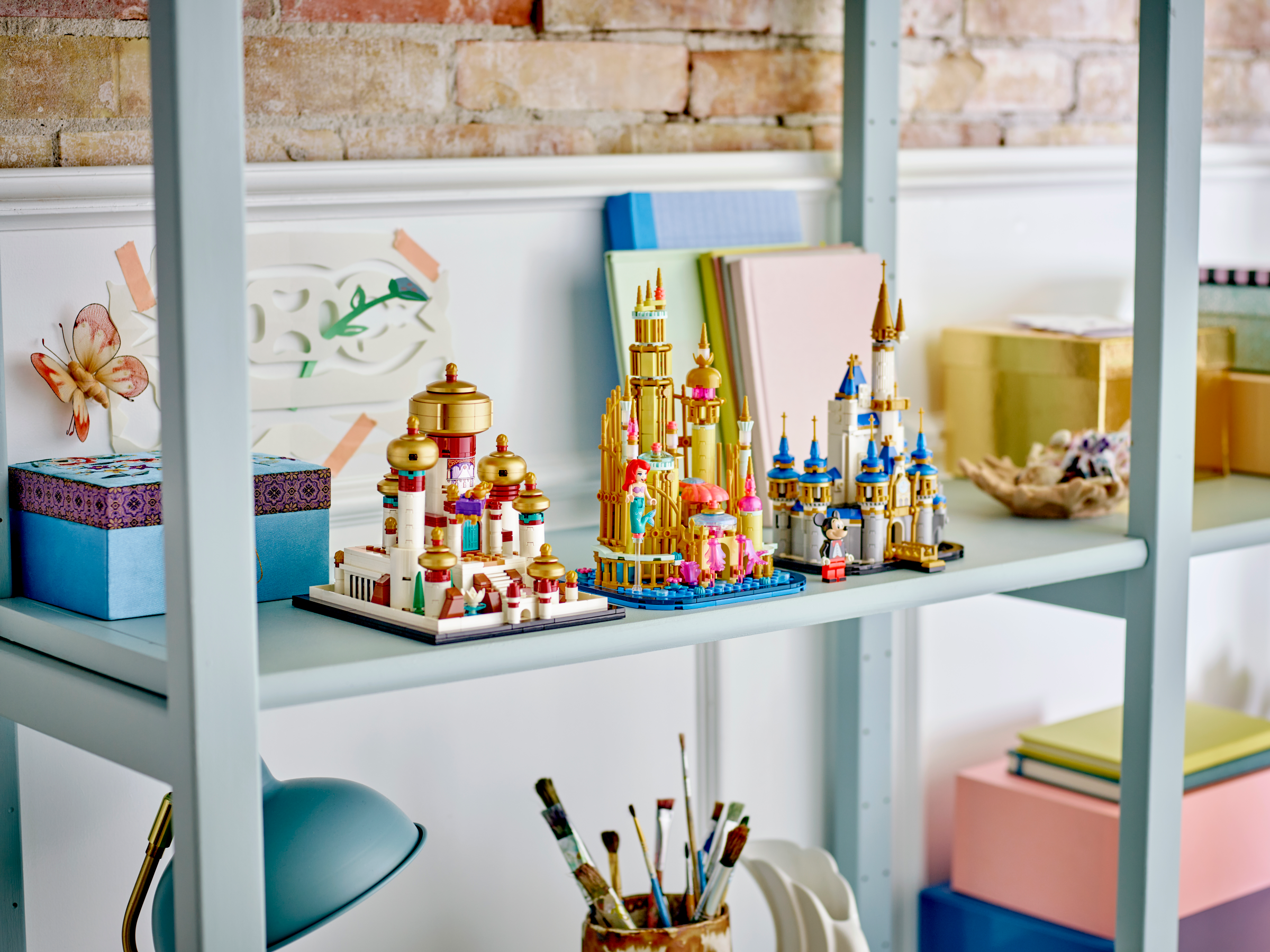 Mini Disney Ariel's Castle 556 pieces, imported from the UK