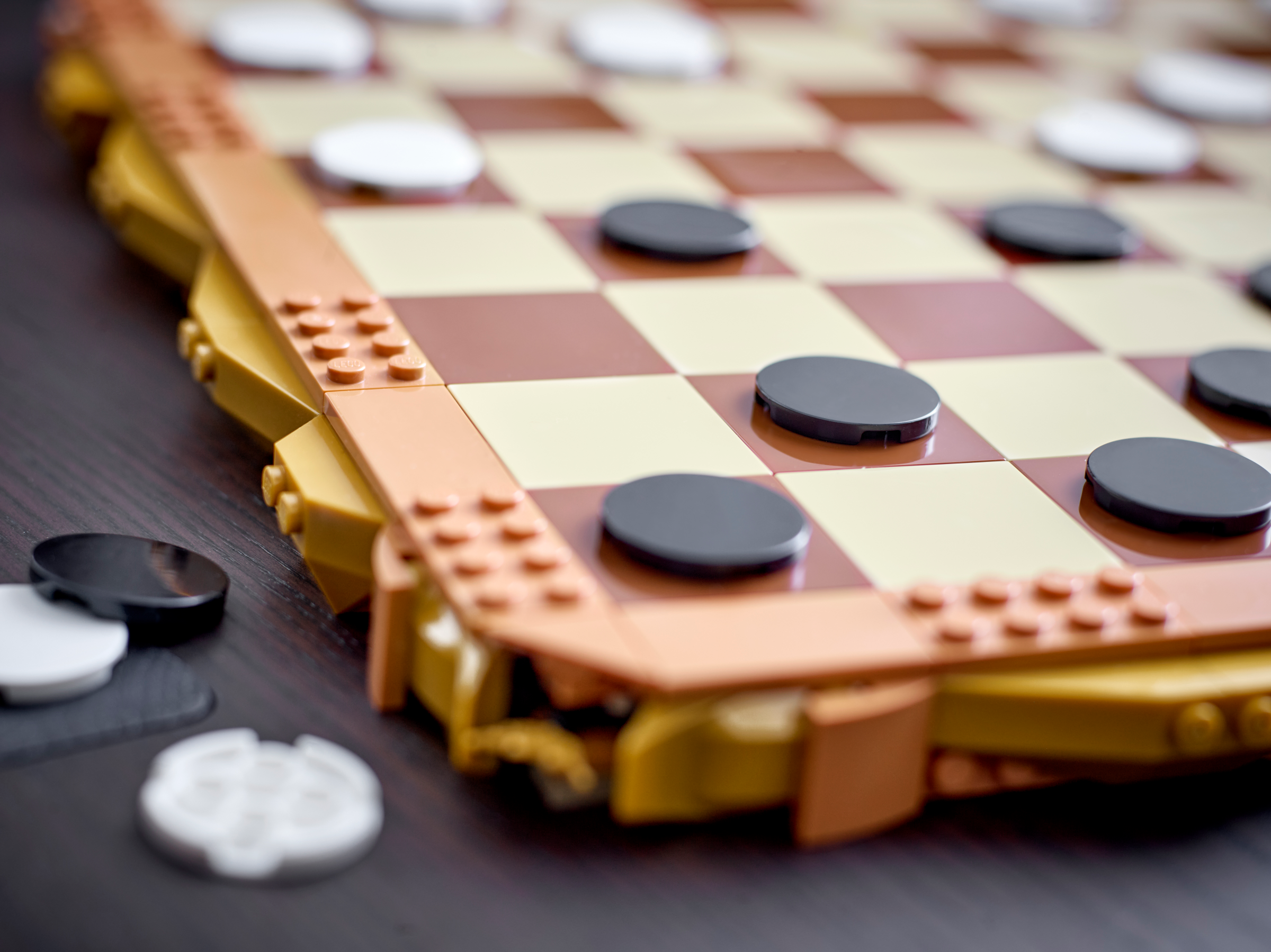 Lego Traditional Chess Set 743 pieces (British brand)