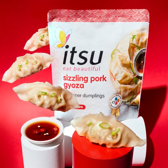 itsu sizzling pork gyoza   240g GOODS M&S   