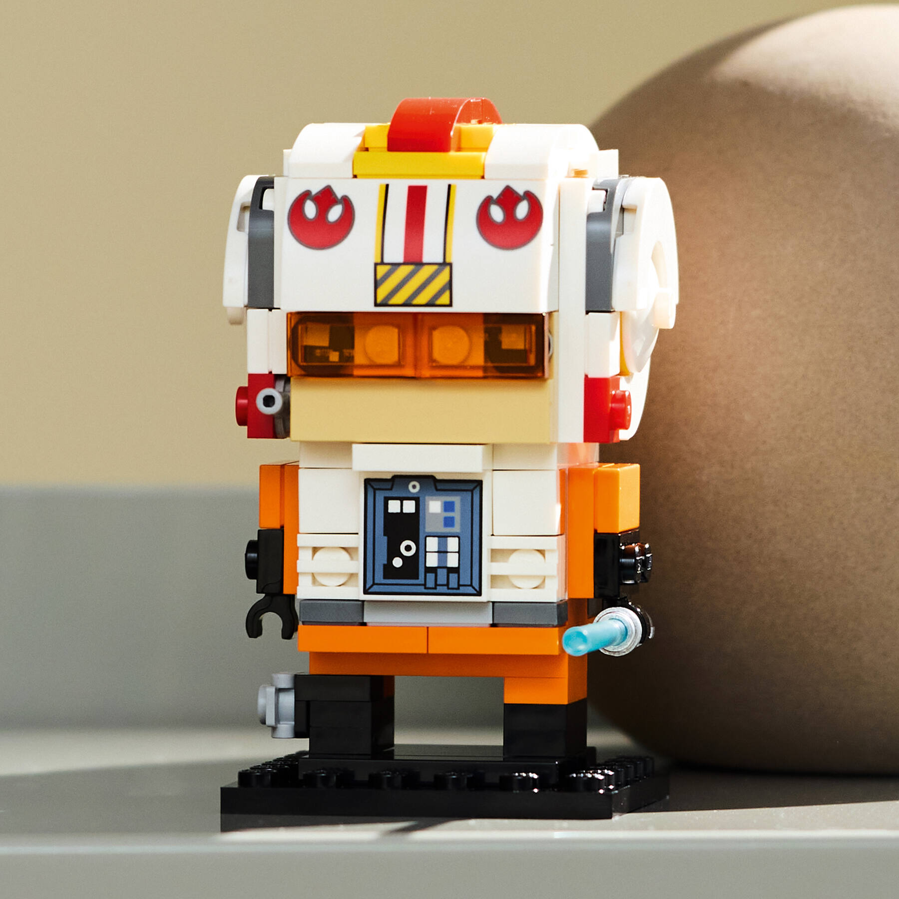 LEGO BrickHeadz Luke Skywalker Rebel Pilot 138 pieces, UK version