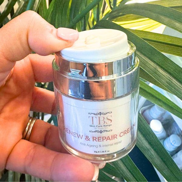 TBS Renew & Repair Face Cream 30g GOODS Superdrug   