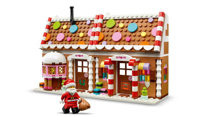 LEGO Festive Gingerbread House building set 498 pieces, UK version