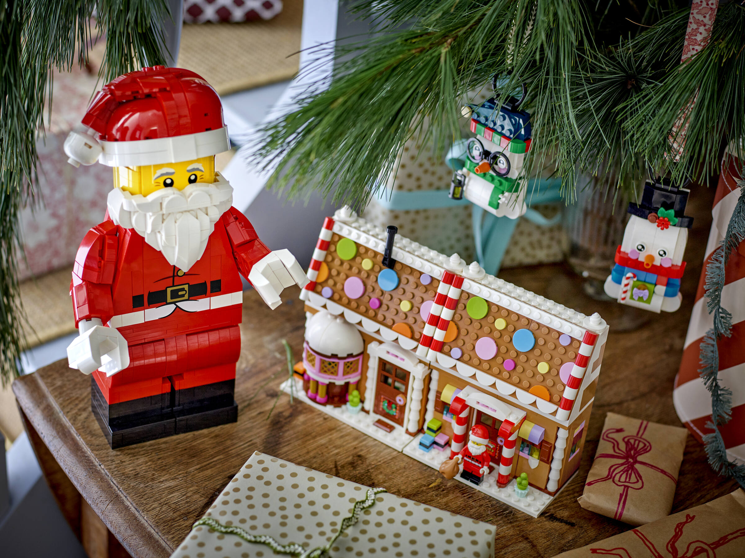 LEGO Snowman Ornaments building set 168 pieces, imported from the UK