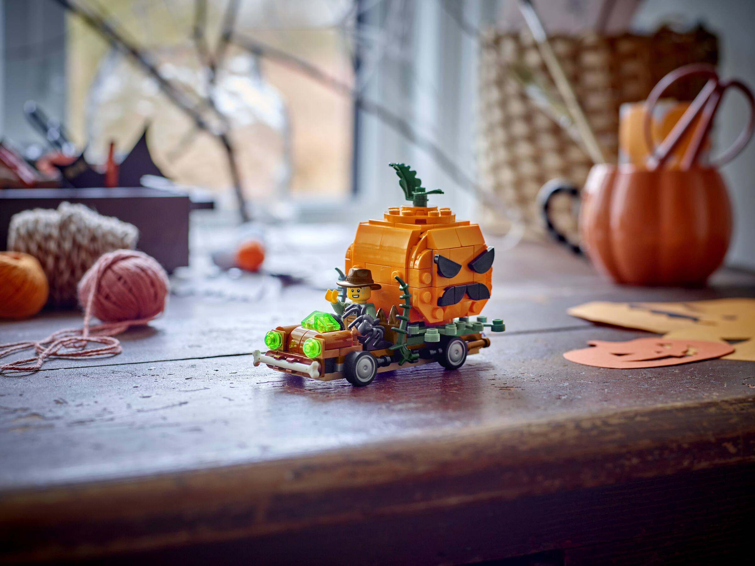 LEGO Building Toy Jack-O'-Lantern Pickup Truck 177 Pieces, imported from the UK