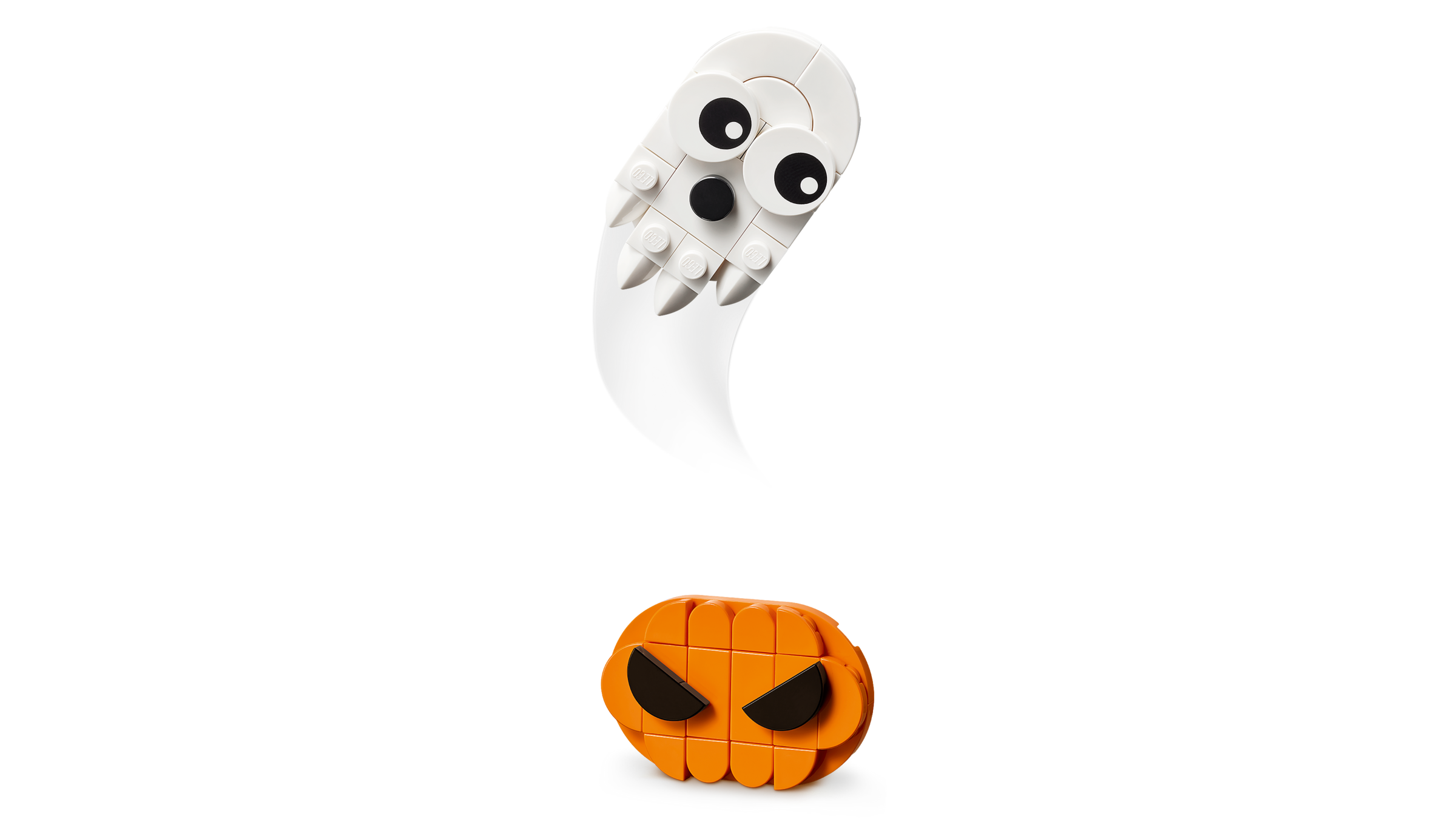 LEGO Halloween Wreath Building Set 617 Pieces, UK version