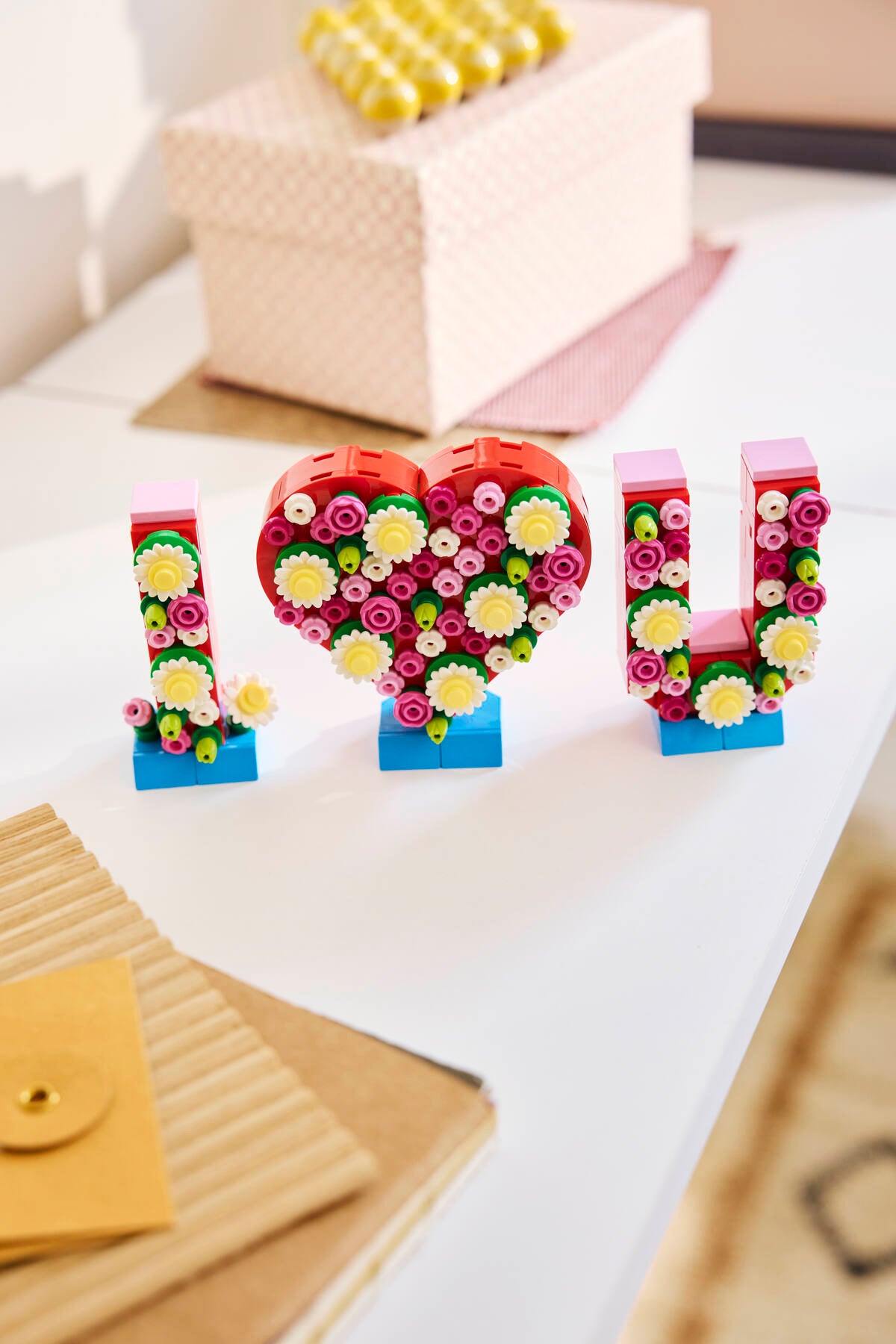 LEGO Love Letters building set 345 pieces - British product
