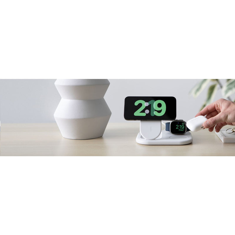 Belkin 3-in-1 wireless charger MagSafe Qi2 white - British product