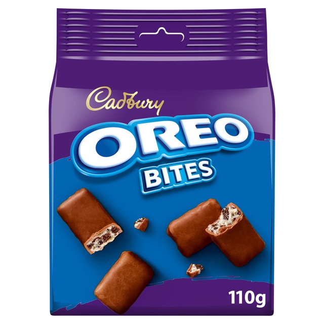 Cadbury Dairy Milk Oreo Bites Chocolate Bag   110g GOODS M&S   