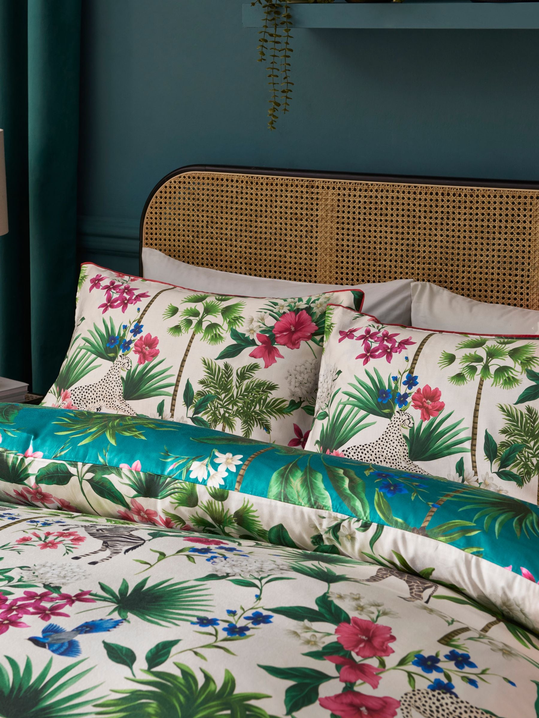Teal Green Reversible Safari Duvet Cover and Pillowcase Set (British brand)