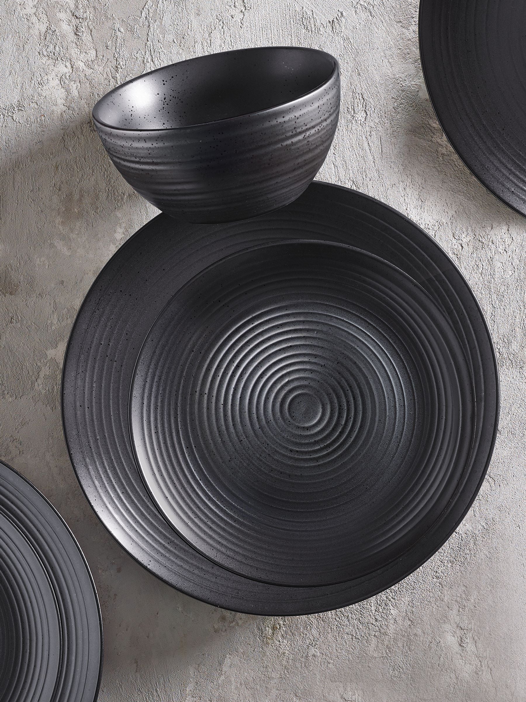 Black Bronx 12 piece dinner set - British product