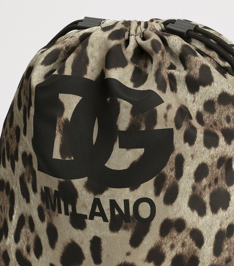 Dolce&Gabbana Kids leopard print drawstring backpack (British brand)